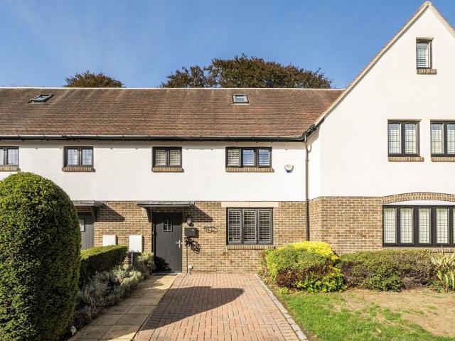House for sale in Chipstead, Reigate and Banstead