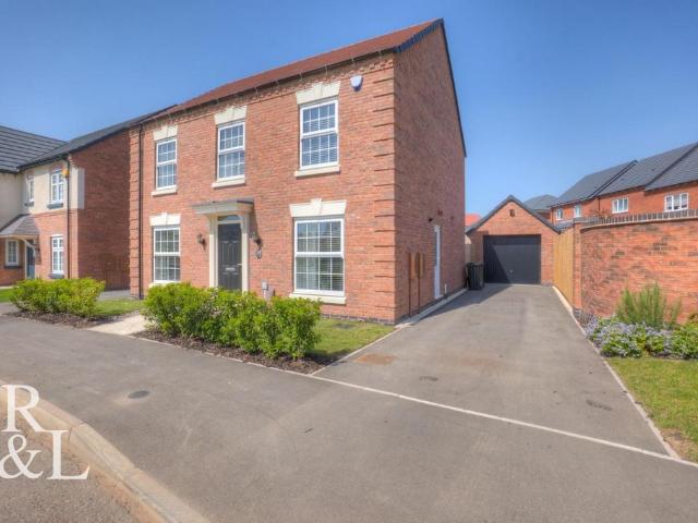 House for sale in Hugglescote, Leicestershire