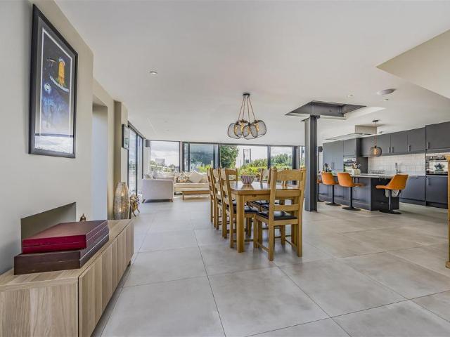 House for sale in Clanfield, East Hampshire