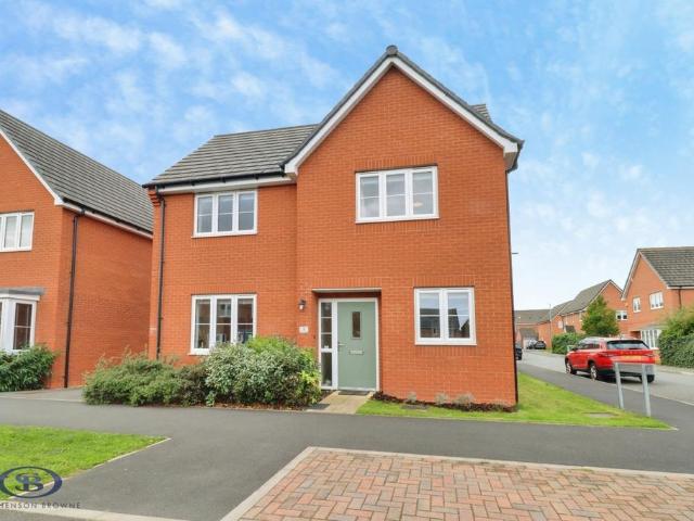 House for sale in Leighton, Bradfield Green