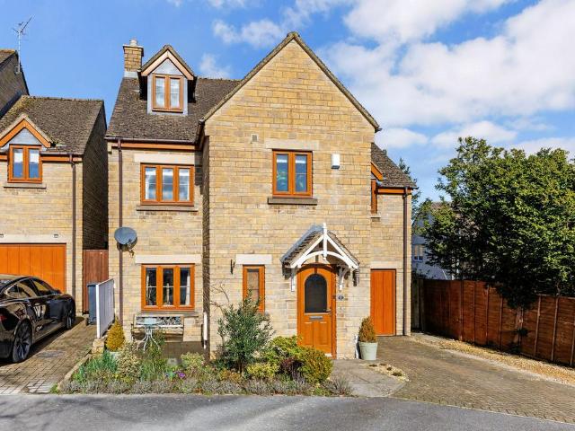 House for sale in School House, Gloucestershire