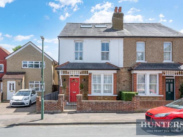 House for sale in Worcester Park, Greater London