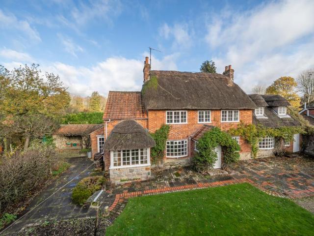 House for sale in West Overton, Lockeridge