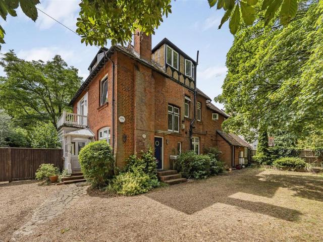 House for sale in Fishery, Maidenhead