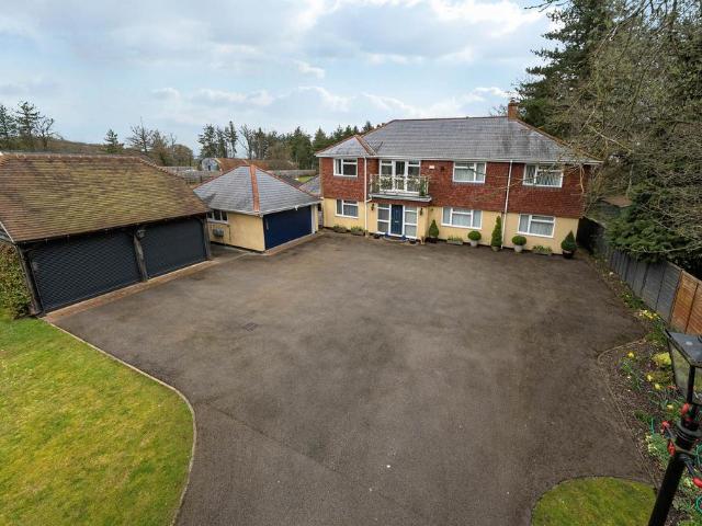 House for sale in Aldermaston Soke, West Berkshire