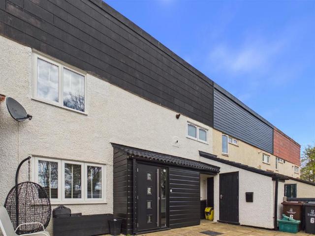 House for sale in Fordham Heath, Essex
