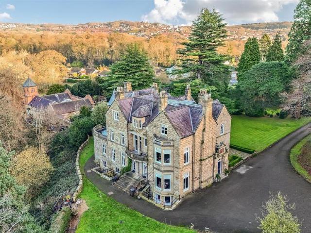 House for sale in Froncysyllte, Wales