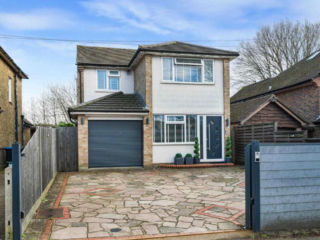 House for sale in Hillview, Surrey