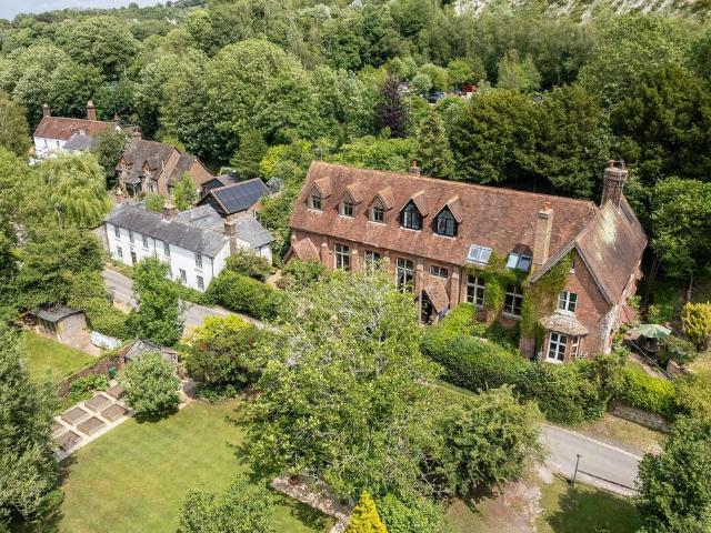 House for sale in Horsham, West Sussex