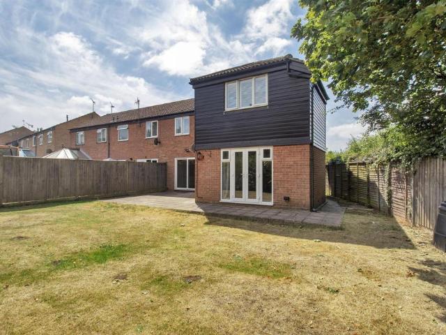 House for sale in Hawkenbury, Sandown Park