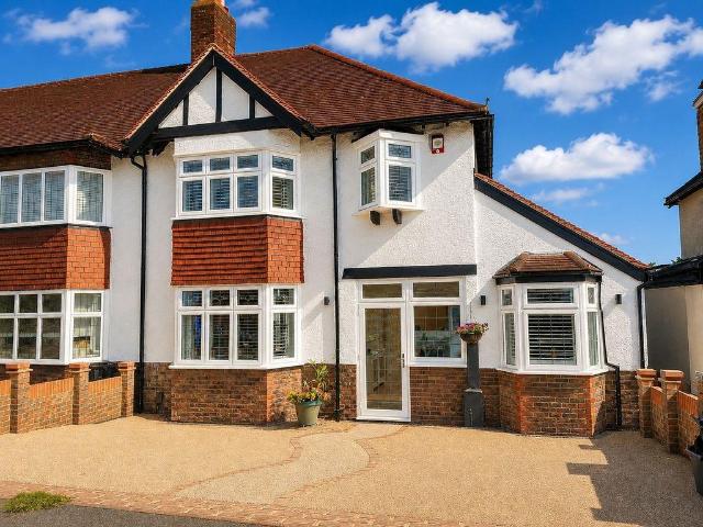 House for sale in Red Hill, Surrey