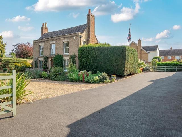 House for sale in Beeston, Sandy