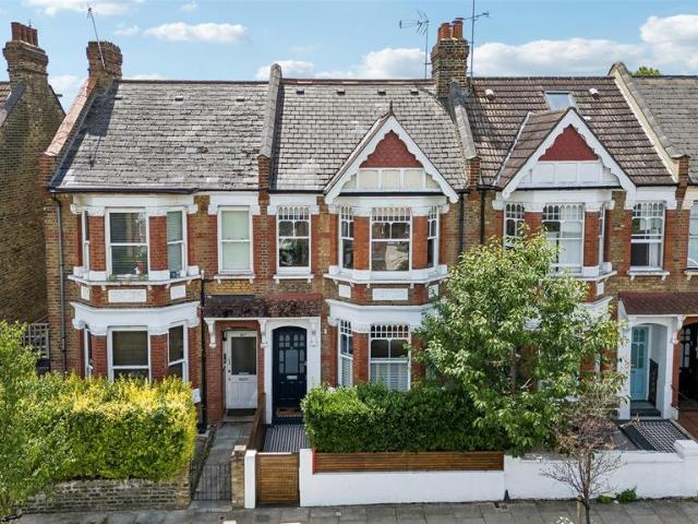 House for sale in Brondesbury, Greater London