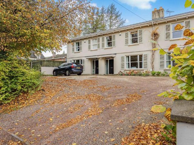 House for sale in Bafford, Golden Valley