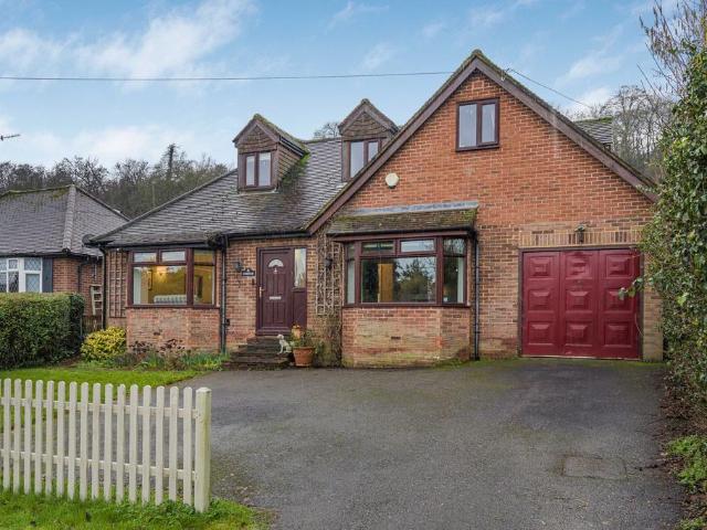House for sale in Chepping Wycombe, Loudwater