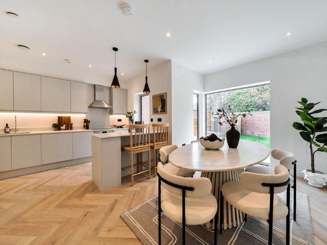 House for sale in London Borough of Hounslow, Greater London
