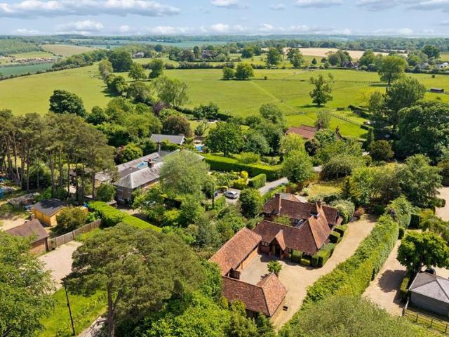 House for sale in Pouchen End, Hertfordshire