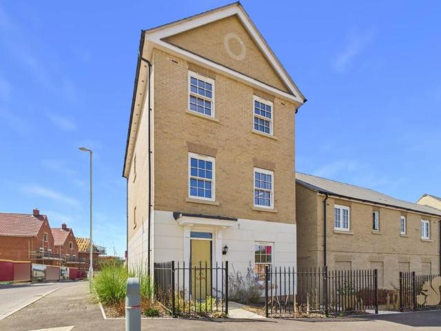 House for sale in Moreton Hall, Chedburgh