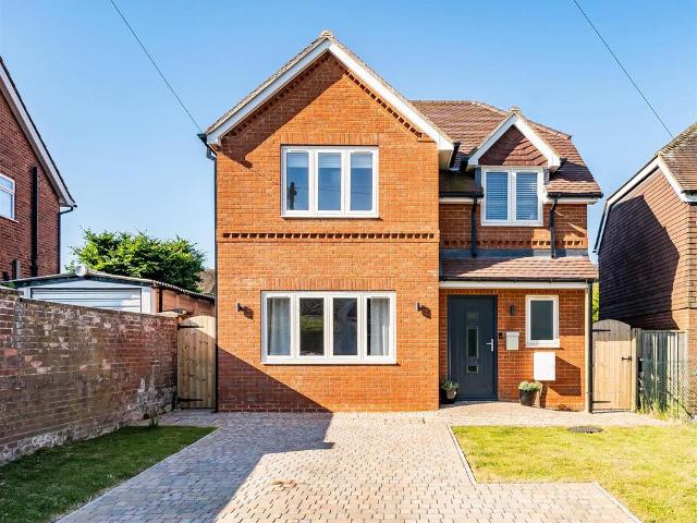 House for sale in Shabbington, Buckinghamshire