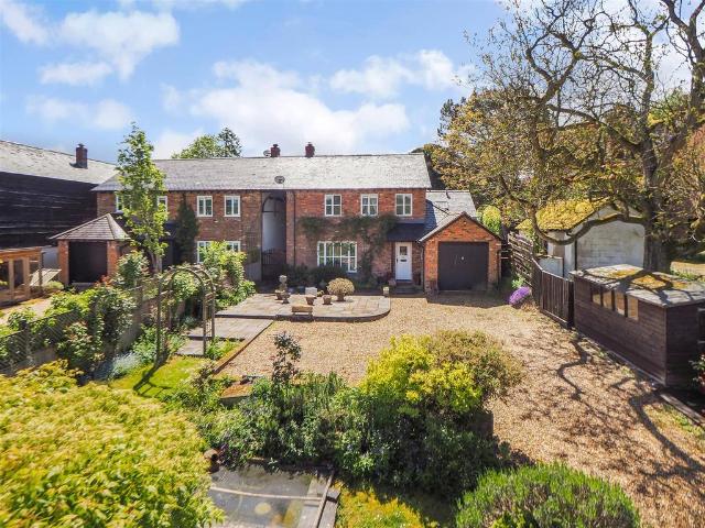 House for sale in Barton Stacey, Hampshire
