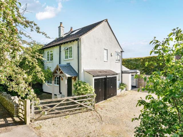 House for sale in Alveston