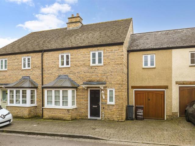 House for sale in Minchinhampton, School House
