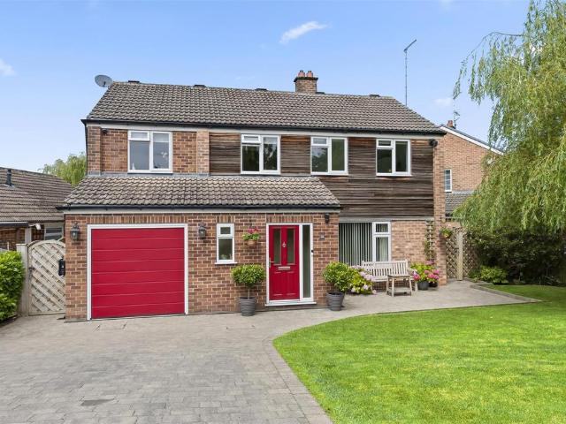 House for sale in Brooklands Estate, Bradford