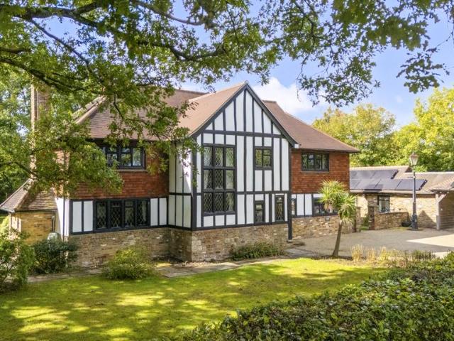House for sale in Horsham, West Sussex
