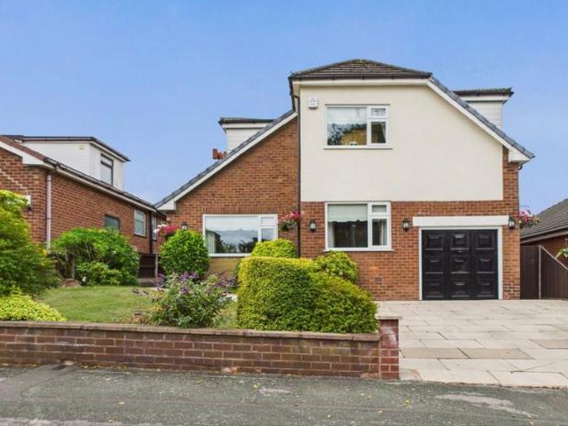 House for sale in Roby Mill, Lancashire