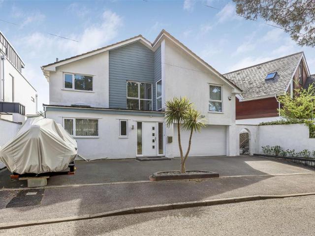 House for sale in Penn Hill, Poole