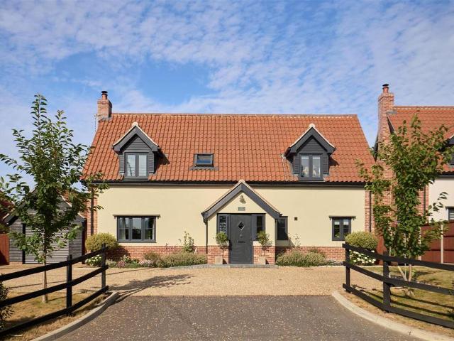 House for sale in East Tuddenham, Norfolk