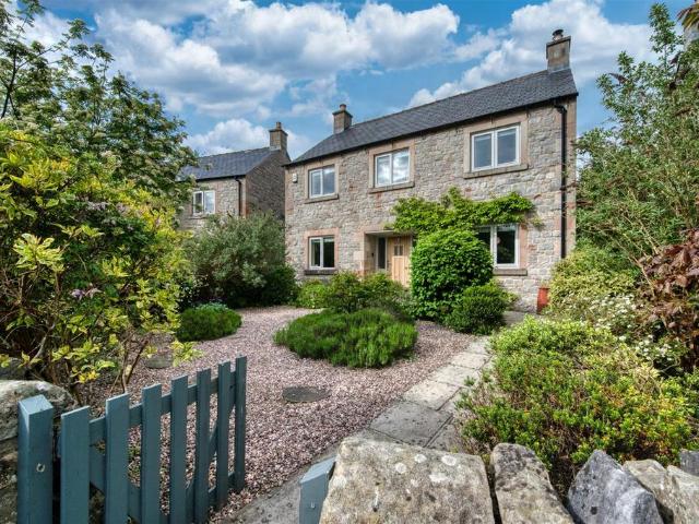 House for sale in Froggatt, East Midlands