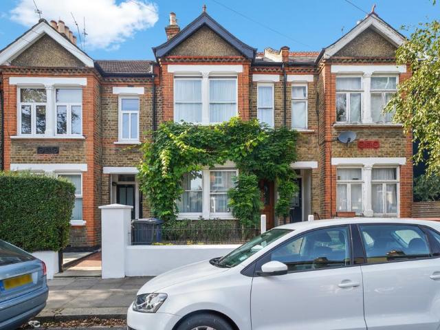 House for sale in London Borough of Ealing, Hanwell