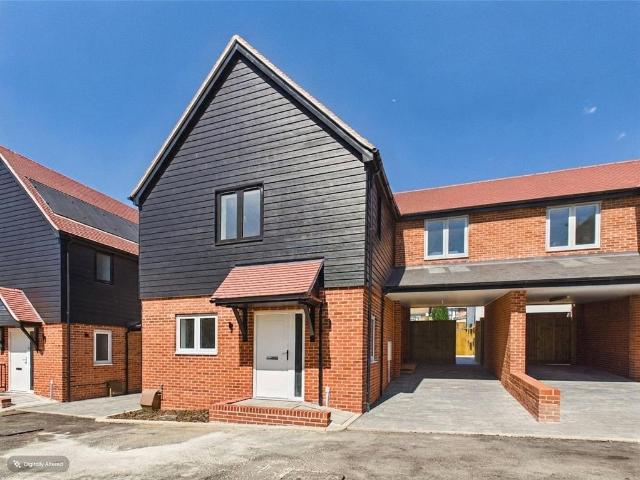 House for sale in Navestock Side, Essex