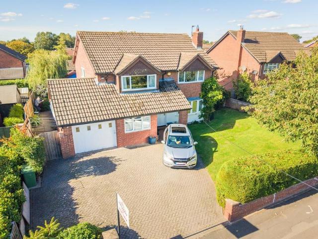 House for sale in Glebe Green, Winsford