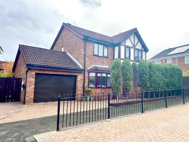 House for sale in Waldridge Park, Durham