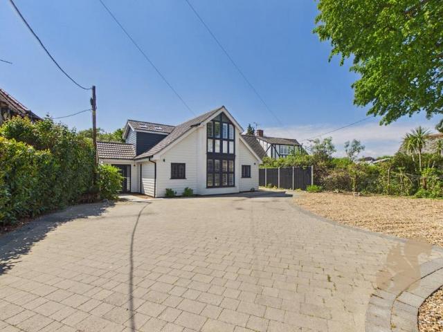 House for sale in Fordham Heath, Essex