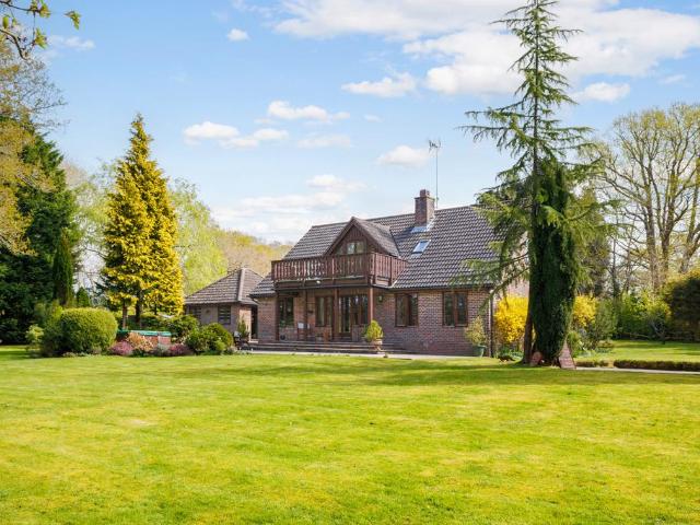 House for sale in Horsham, West Sussex