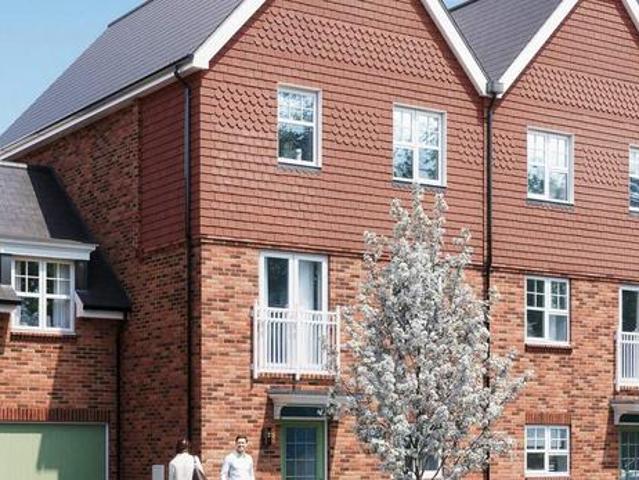 House for sale in Fleet, Hart