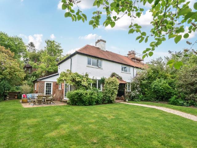 House for sale in Kingsley Green, Littlecote