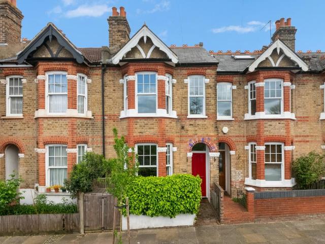 House for sale in London Borough of Ealing, Hanwell