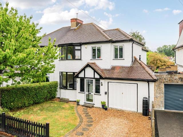 House for sale in Woodcote, Epsom