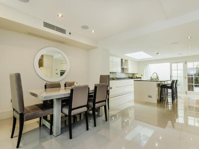 House for sale in Pimlico, Greater London
