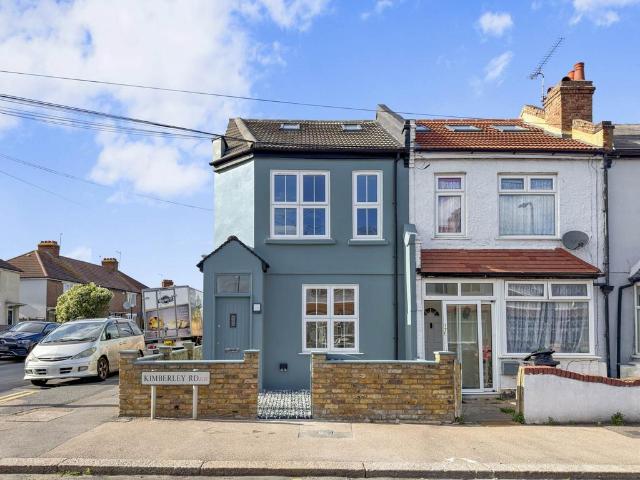 House for sale in Higham Hill, Greater London