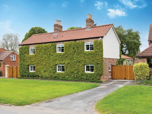 House for sale in Allerthorpe