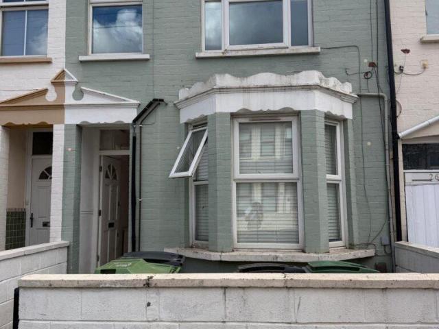 House for sale in Greater London