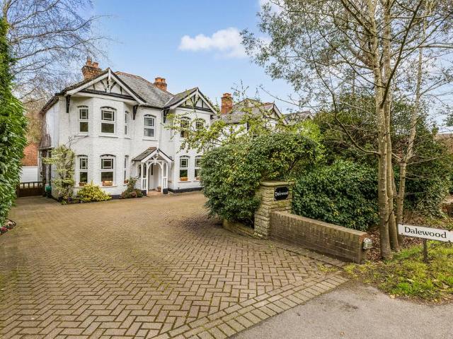 House for sale in Sunningdale