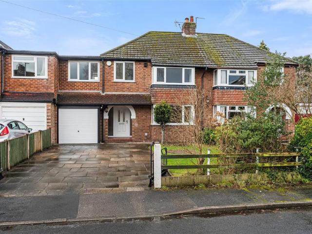 House for sale in Oughtrington, Warrington
