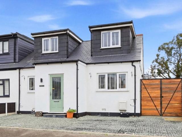 House for sale in Sutton, Barling