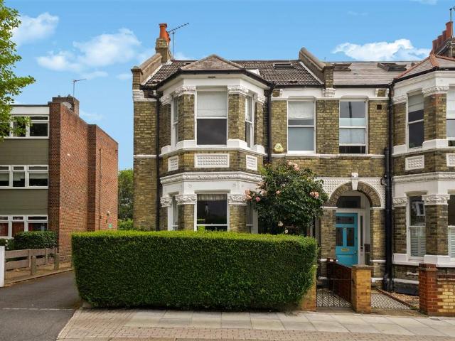House for sale in Wandsworth, Greater London